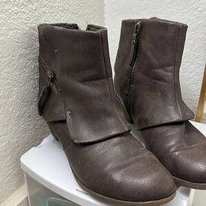 Nine West Ankle Boots.